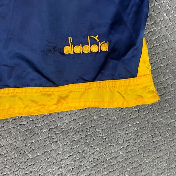 Vintage Diadora Shorts Men's Medium Soccer Shiny Satin Nylon Athletic Blue 5" - Picture 2 of 13